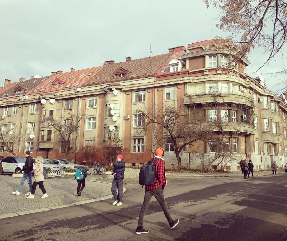Апартаменты Apartment on Nezalezhnosti Embankment Ужгород-31